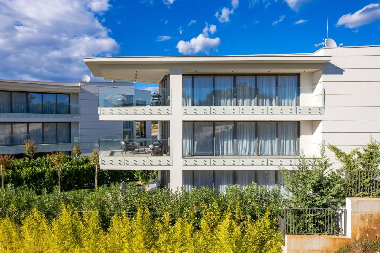 Hadrie Luxury Resort And Villas Krk Krk Town Eksteriør billede